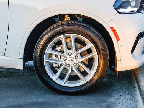 Certified 2025 Dodge Durango GT image 11