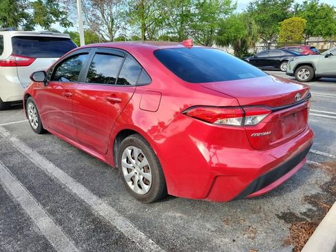 Used 2020 Toyota Corolla LE image 4