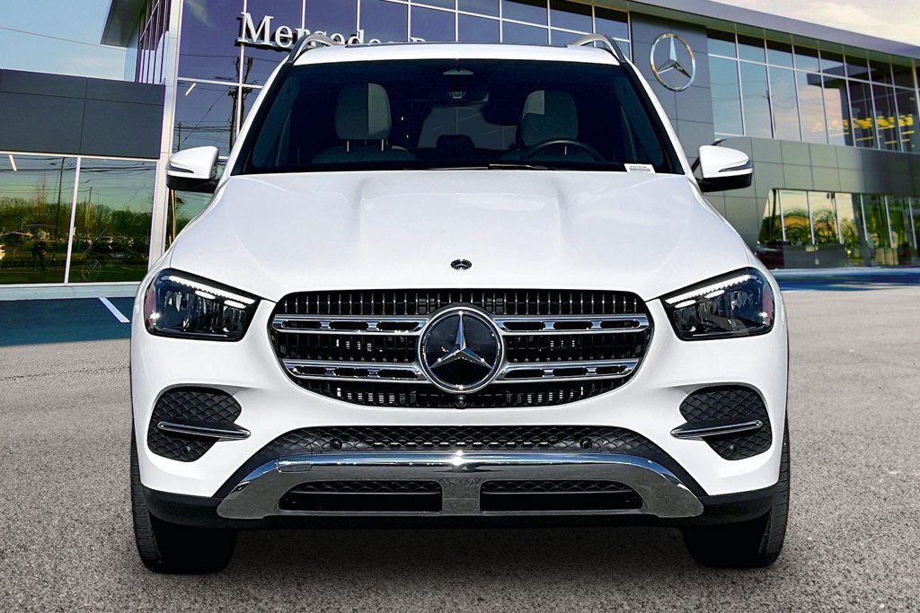 Certified 2025 Mercedes-Benz GLE 450 4MATIC image 3