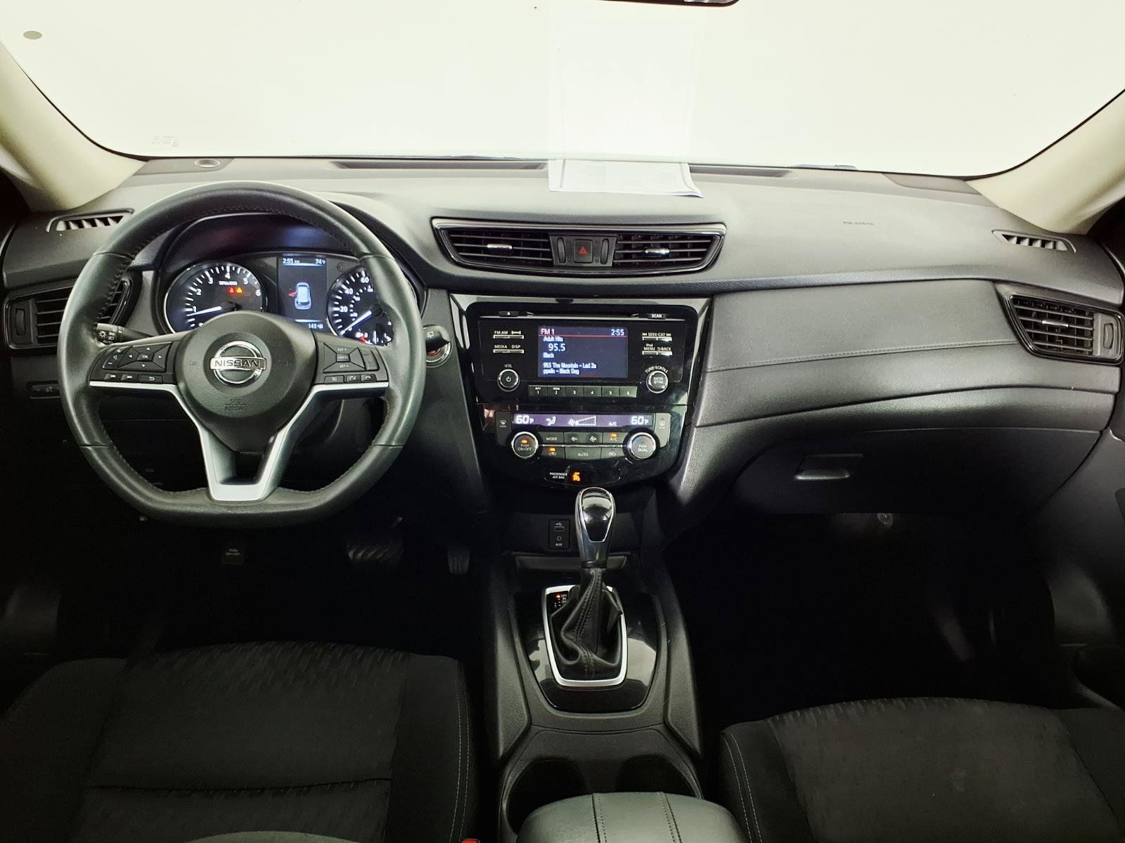 Used 2017 Nissan Rogue SV FWD image 14