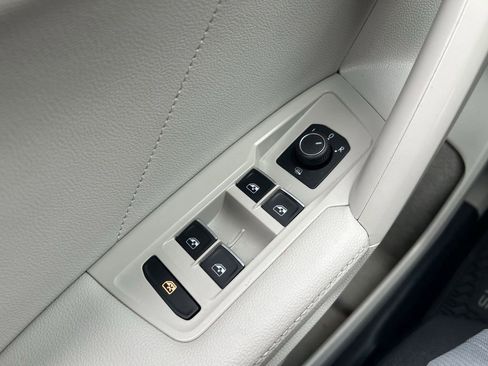 Certified 2023 Volkswagen Tiguan SE AWD/4WD image 20