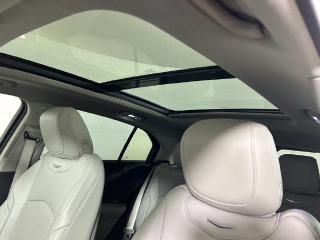 Used 2020 Cadillac XT4 Premium Luxury AWD/4WD image 11