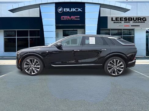 Used 2026 Cadillac Lyriq Signature Luxury w/ Nappa Leather Package AWD/4WD image 4