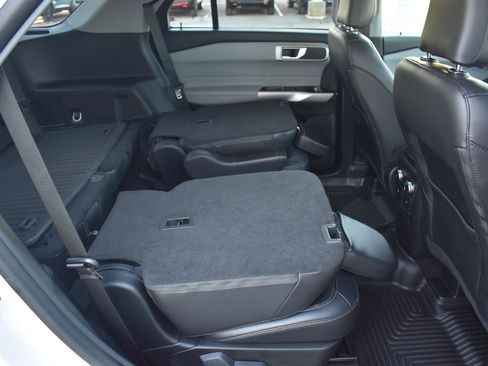 Used 2024 Ford Explorer XLT w/ Equipment Group 202A image 61