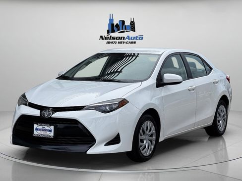 Used 2017 Toyota Corolla LE w/ Carpet Mat Package (TMS) FWD image 9