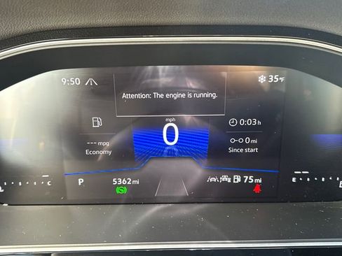 Used 2025 Volkswagen Jetta Sport image 22