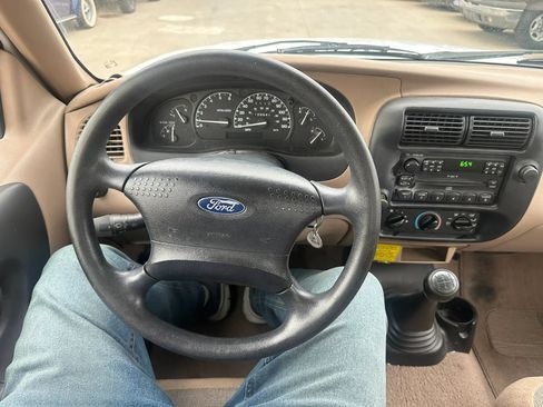 Used 2001 Ford Ranger 2WD Regular Cab image 4