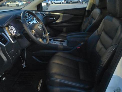 Used 2024 Nissan Murano SV w/ SV Midnight Edition Package image 9