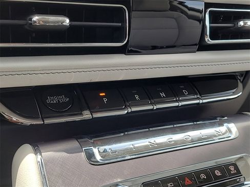 New 2025 Lincoln Aviator Premiere image 24