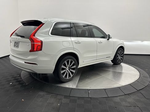 Used 2022 Volvo XC90 T8 Inscription AWD/4WD image 7