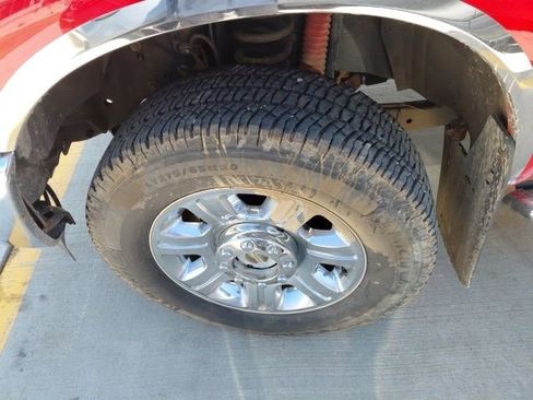 Used 2016 Ford F250 Lariat w/ Lariat Ultimate Package image 9