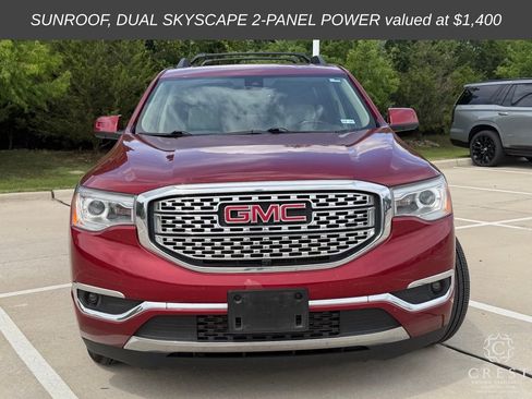 Used 2019 GMC Acadia Denali w/ Technology Package FWD image 2