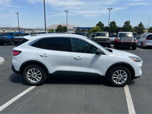 Certified 2022 Ford Escape SE AWD/4WD image 6