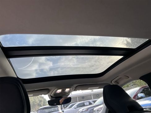 Used 2024 Volvo S60 B5 Plus image 23