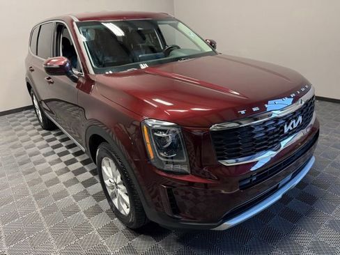 Used 2022 Kia Telluride LX AWD/4WD image 2