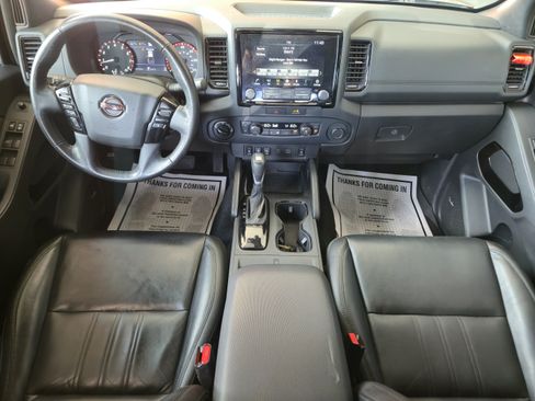 Used 2022 Nissan Frontier PRO-4X w/ Pro-4X Premium Package AWD/4WD image 17