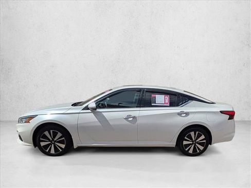 Used 2020 Nissan Altima 2.5 SV AWD/4WD image 8