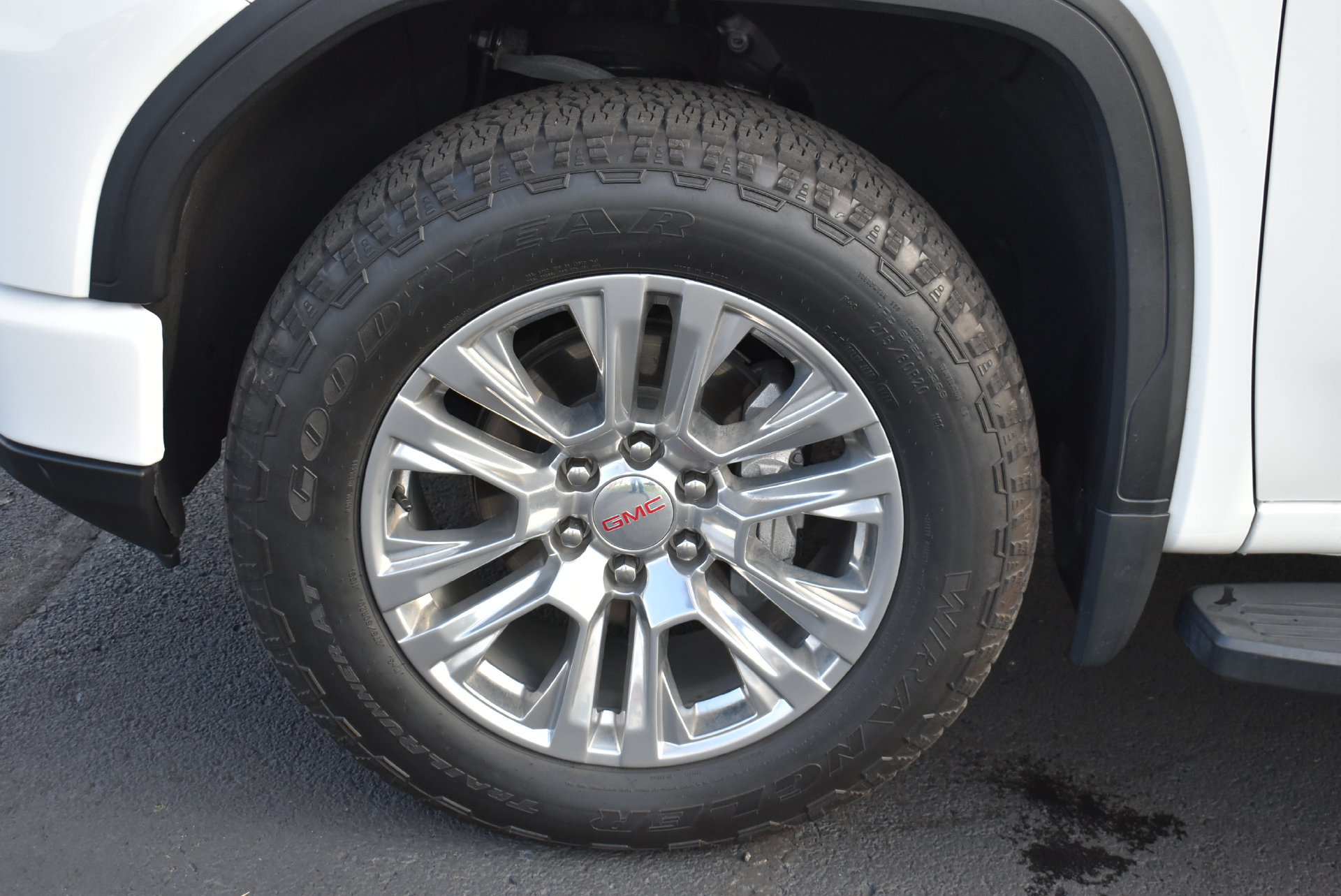 Used 2023 GMC Sierra 1500 Denali AWD/4WD image 10