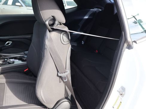 Used 2016 Dodge Challenger SXT RWD image 19
