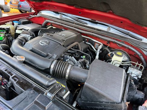 Used 2018 Nissan Frontier SV image 36