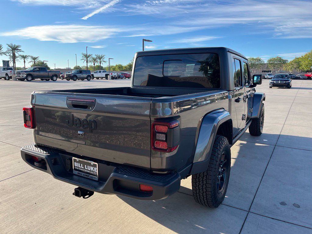 Used 2024 Jeep Gladiator Sport AWD/4WD image 7