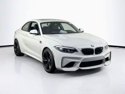 Used 2018 BMW M2 image 3