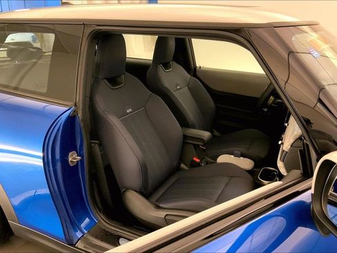 New 2025 MINI Cooper S image 7