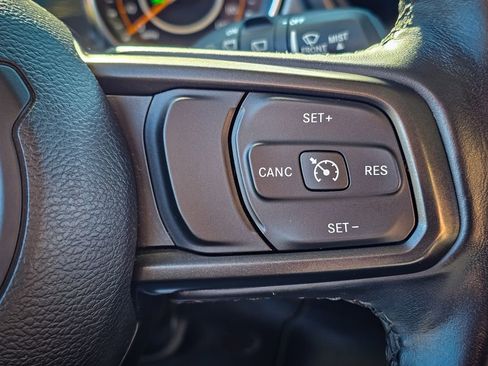 Certified 2021 Jeep Wrangler Willys image 18