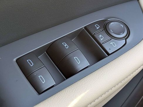 New 2026 Buick Enclave Preferred w/ Power Package FWD image 26