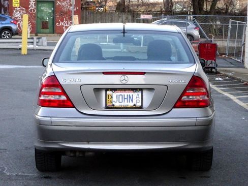 Used 2006 Mercedes-Benz C 280 4dr Luxury Sdn 3.0L 4MATIC image 6