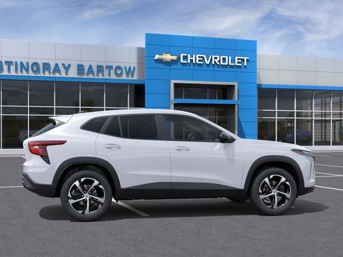 New 2026 Chevrolet Trax RS w/ Driver Confidence Package FWD image 6