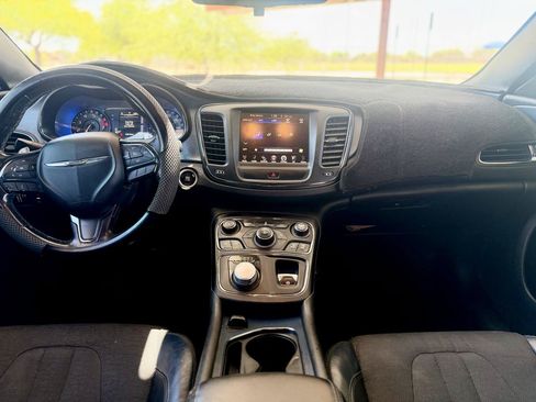 Used 2015 Chrysler 200 S FWD image 12
