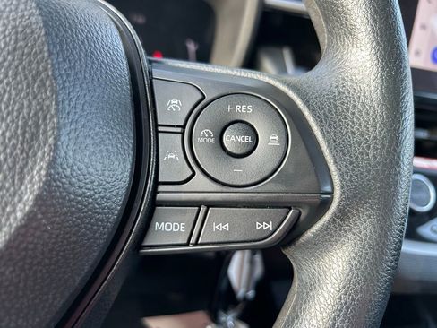 Used 2026 Toyota Corolla LE FWD image 19