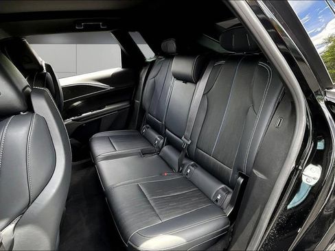 Certified 2024 Cadillac Lyriq Luxury AWD/4WD image 22
