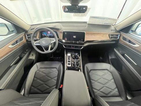 New 2026 Volkswagen Atlas SE image 13
