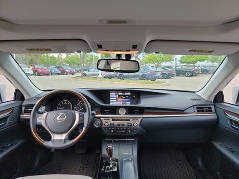 Used 2013 Lexus ES 350 w/ Luxury Pkg image 15