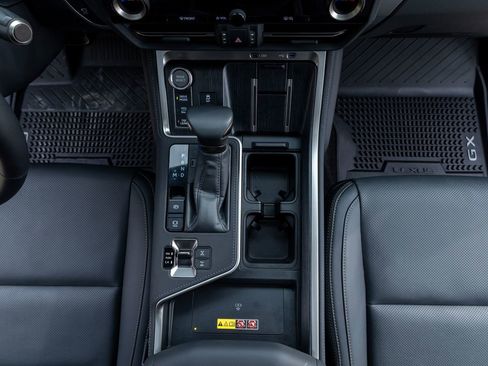 Used 2025 Lexus GX 550 image 28