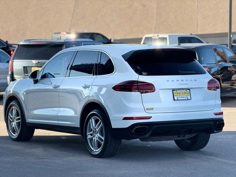 Used 2017 Porsche Cayenne image 5