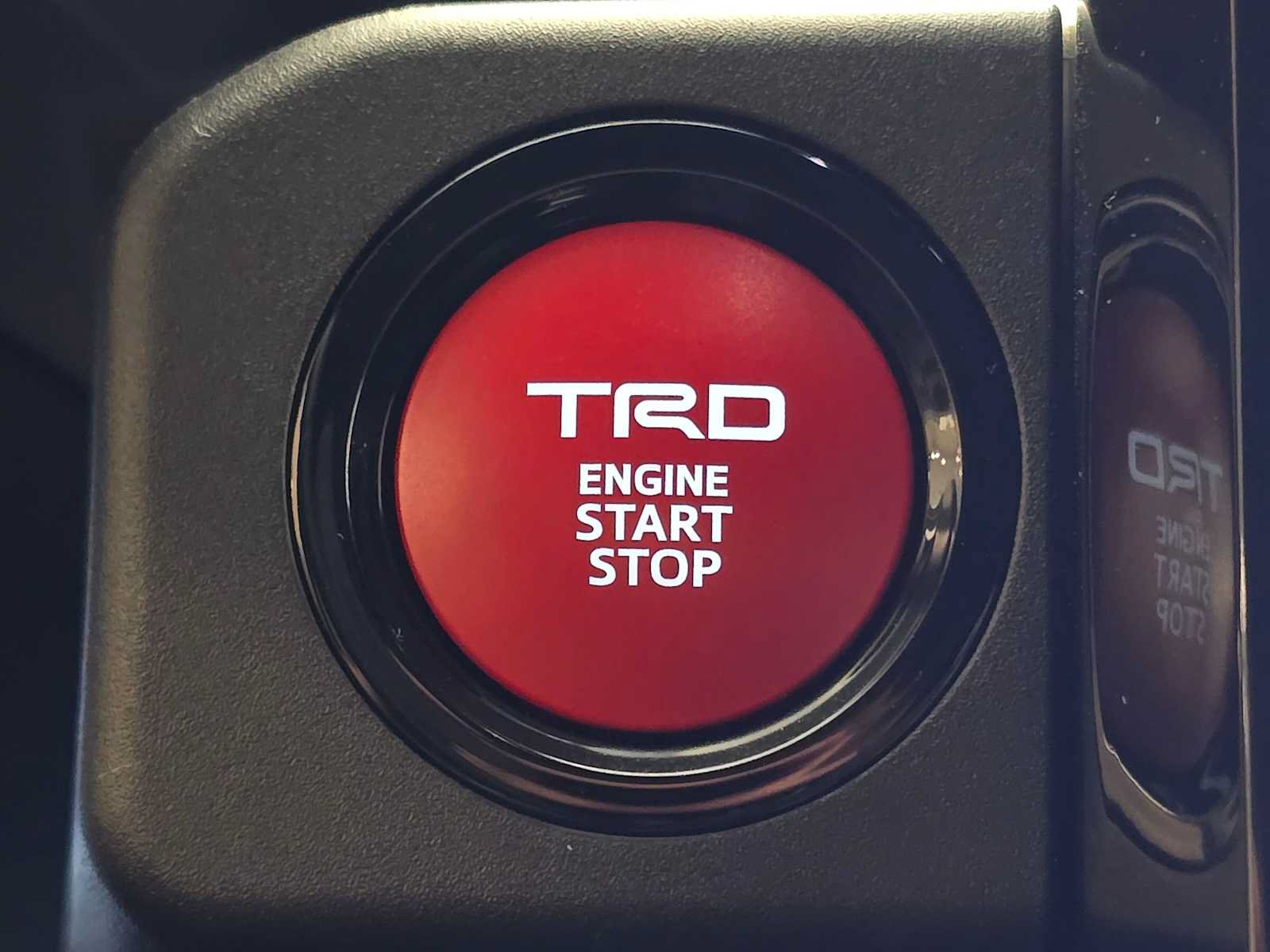 Certified 2025 Toyota 4Runner TRD Off-Road Premium AWD/4WD image 19