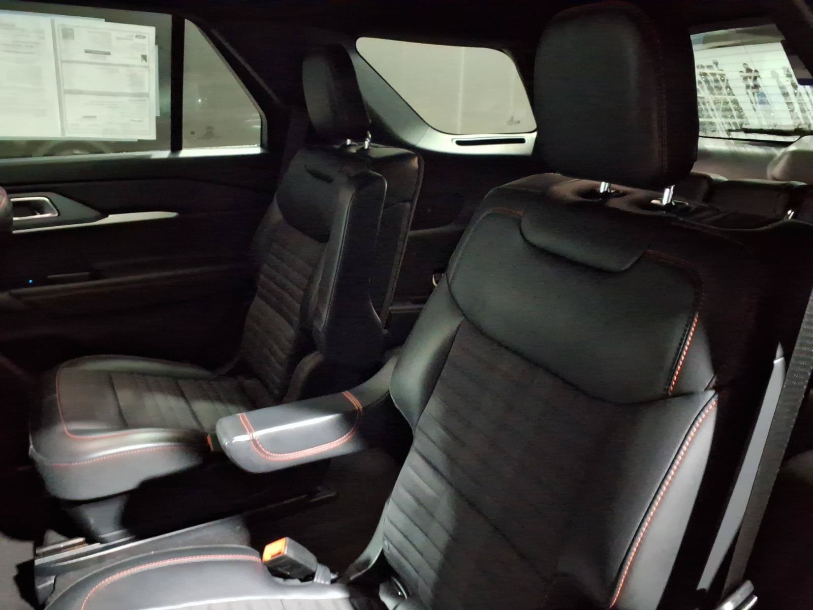 Certified 2025 Ford Explorer ST-Line AWD/4WD image 15