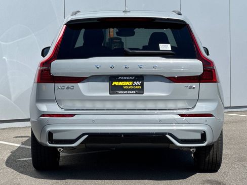 New 2026 Volvo XC60 T8 Plus w/ Protection Package Premier AWD/4WD image 4