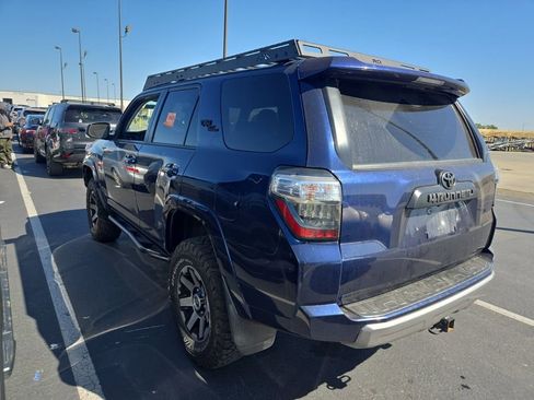 Used 2020 Toyota 4Runner TRD Off-Road AWD/4WD image 2