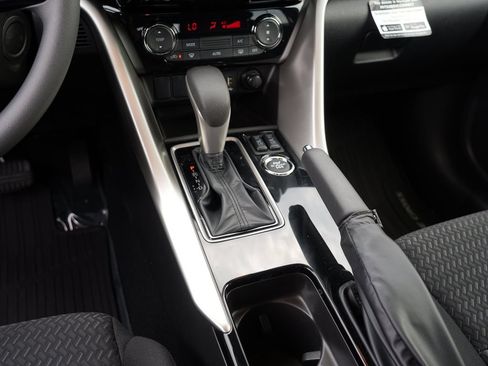 New 2026 Mitsubishi Eclipse Cross LE AWD/4WD image 21