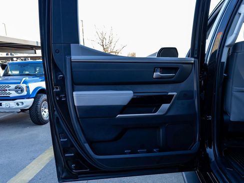 Used 2023 Toyota Tundra Limited image 38