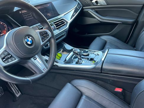 Used 2020 BMW X7 M50i AWD/4WD image 11