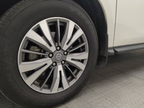 Used 2020 Nissan Pathfinder SV FWD image 31