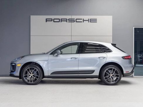 Certified 2026 Porsche Macan AWD/4WD image 2