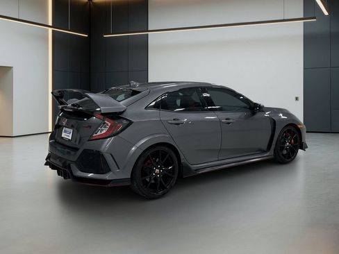 Used 2019 Honda Civic Type R image 6