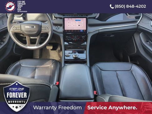 Used 2022 Jeep Grand Cherokee Limited 4xe w/ Luxury Tech Group II AWD/4WD image 14