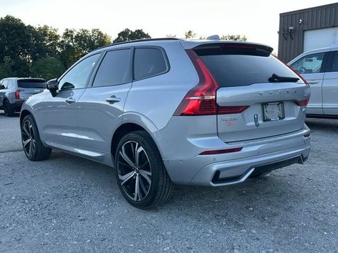 Used 2023 Volvo XC60 B5 Ultimate w/ Climate Package AWD/4WD image 4